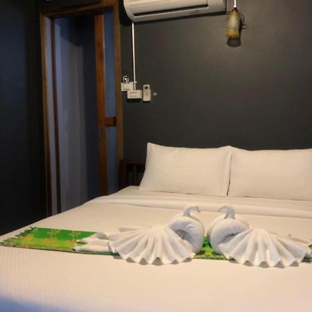 קו ליפה The Noi Guest House & Restaurant מראה חיצוני תמונה