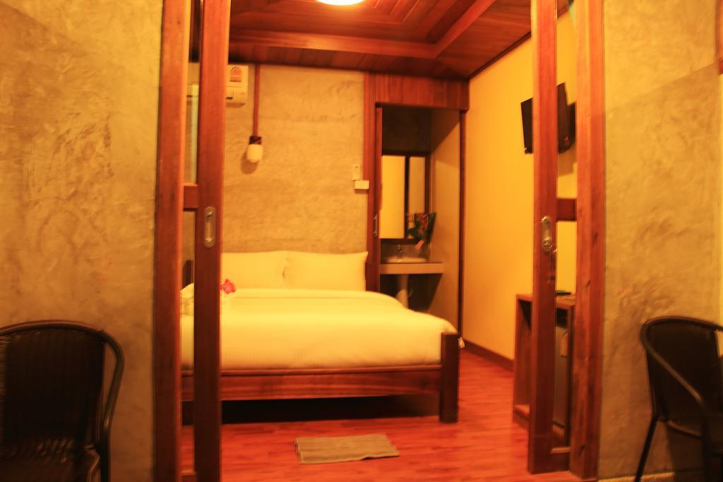 קו ליפה The Noi Guest House & Restaurant מראה חיצוני תמונה