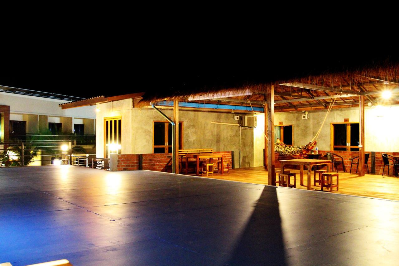 קו ליפה The Noi Guest House & Restaurant מראה חיצוני תמונה