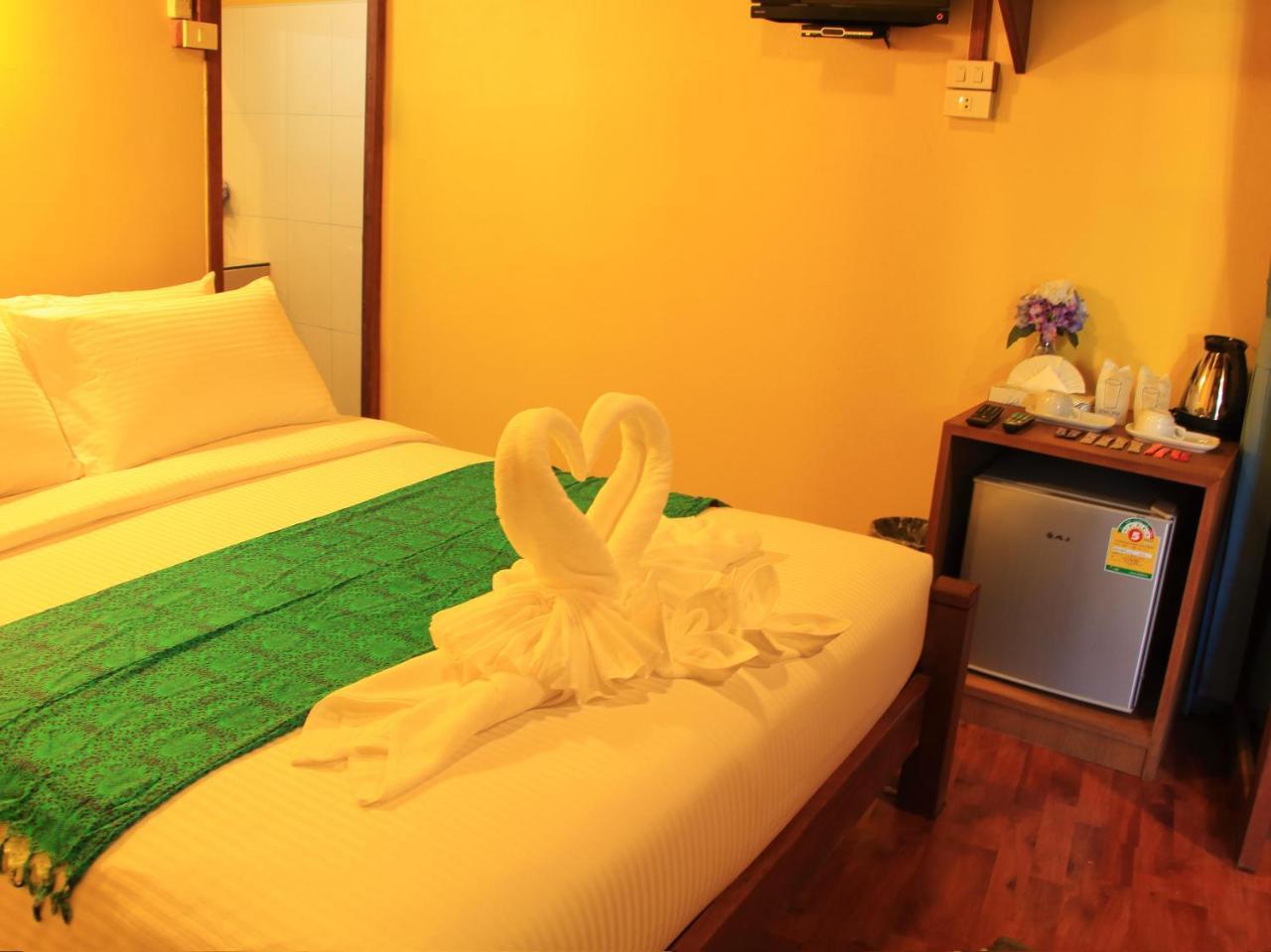 קו ליפה The Noi Guest House & Restaurant מראה חיצוני תמונה
